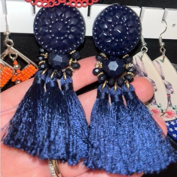 NAVY TASSEL EARRINGS - Picture 1 of 4